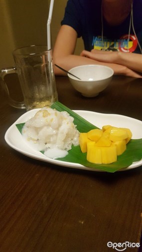 Coconut&#160; sticky&#160; rice&#160; with&#160; mango - 西環的Krua Walaiphan