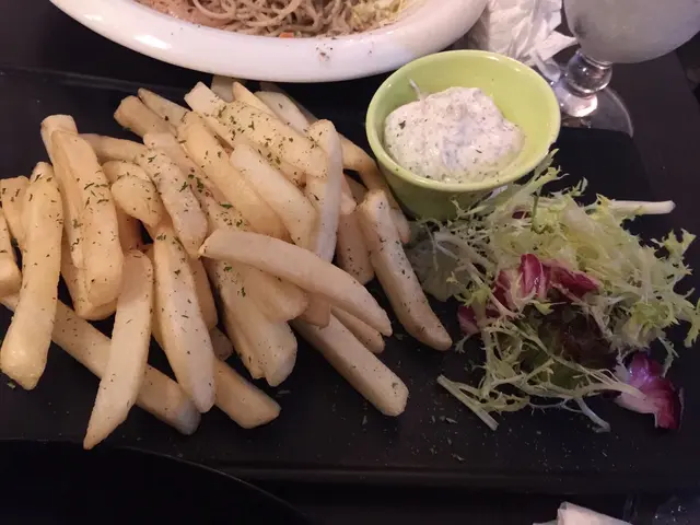 新鮮炸，炸得不太黃，幾好，不太熱氣