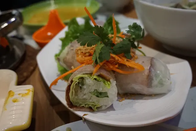 香茅豬頸肉米卷