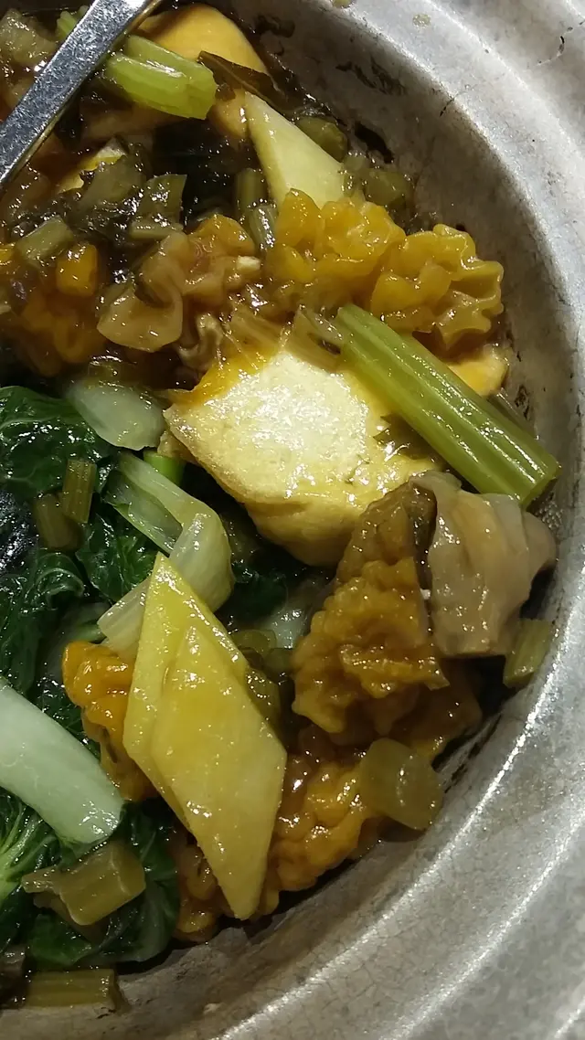 雪裡紅黃耳燒豆腐