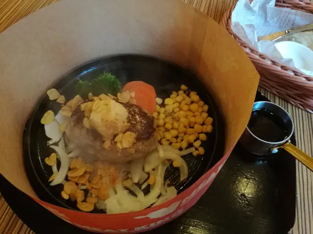 香蒜牛油漢堡扒