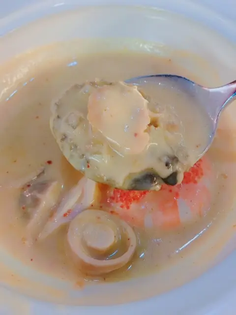 忌廉冬蔭公海鮮湯