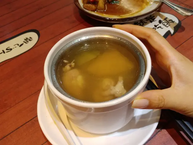 蕯瓜鳳梨苦瓜雞湯