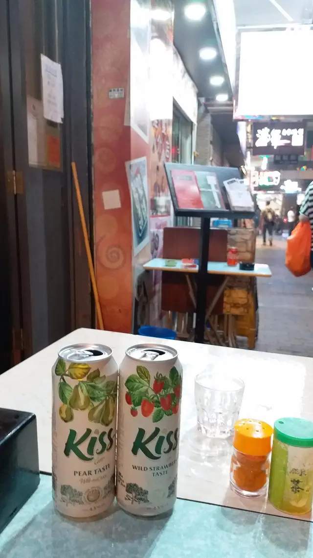 串燒 + 啤梨 及 士多啤梨 Cider  (好夾)