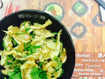 痴心紅蔥頭手撕雞