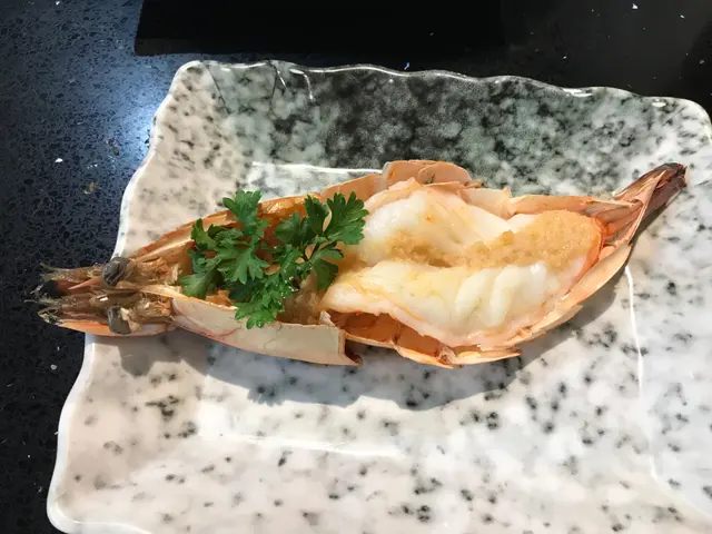 牛油燒開邊大花蝦