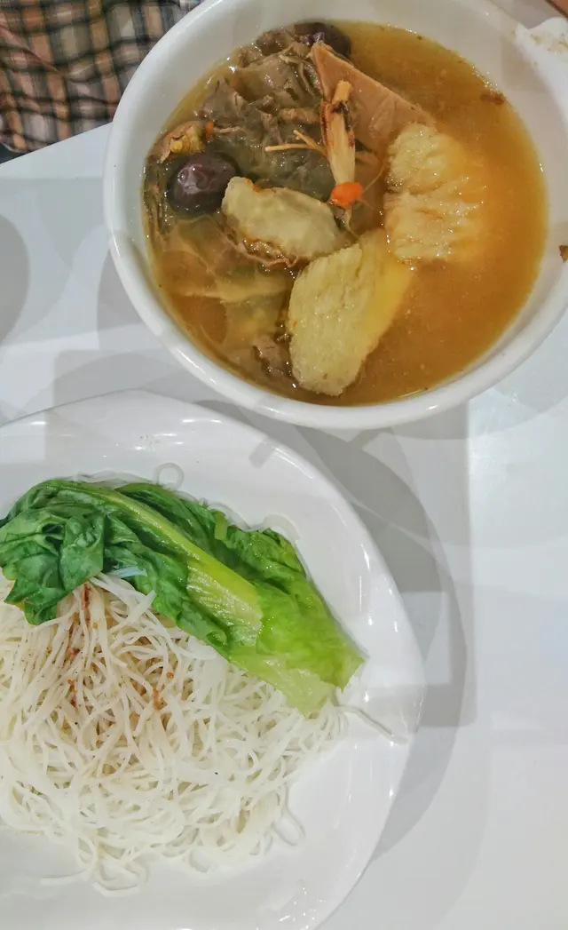 珍寶配埋藥膳湯 !