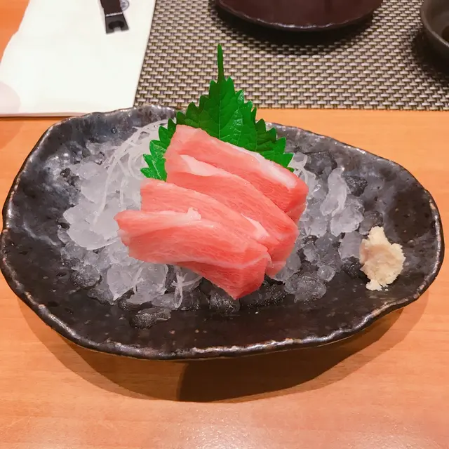 大吞拿魚腩刺身4片