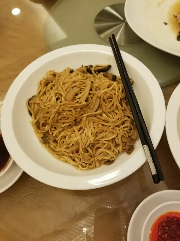 炆伊麵