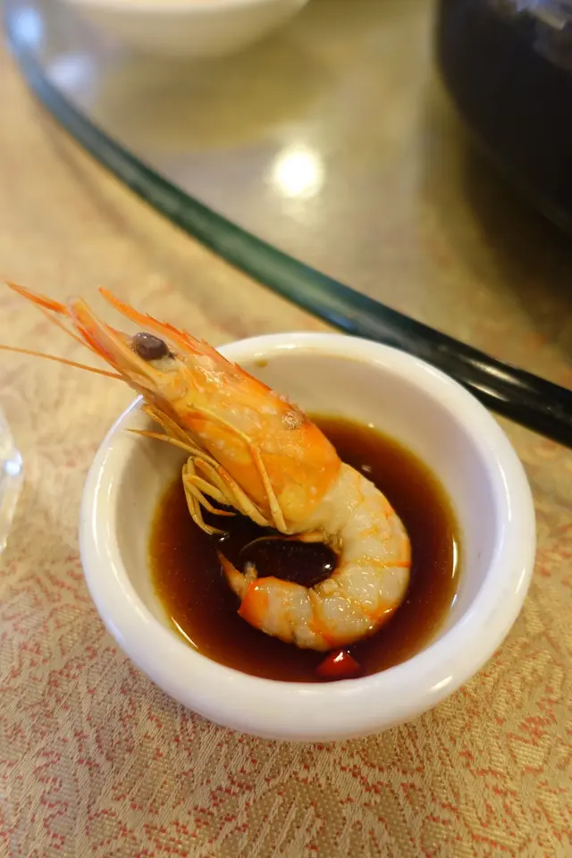 蝦殼比較海蝦硬脆,肉質鮮甜爽彈!