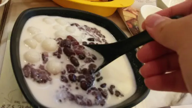 小丸子有咬口，十分彈牙，加上椰汁，令一個平凡的甜品顯得高貴