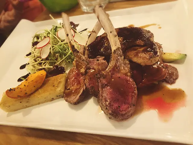 羊架好香好夠林  冇騷味  契女食到好滋味🤣🤣 牛柳肉質鮮嫩    夠juicy  一d都唔un 👍🤤