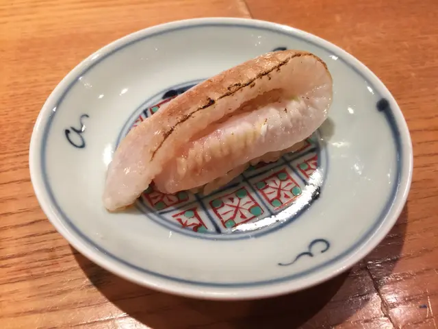 左口魚 (ひらめ)