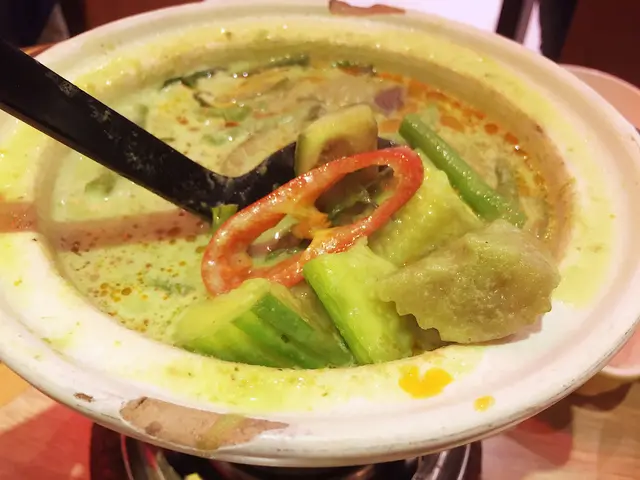 泰式青咖喱軟殼蟹鍋(配法包)