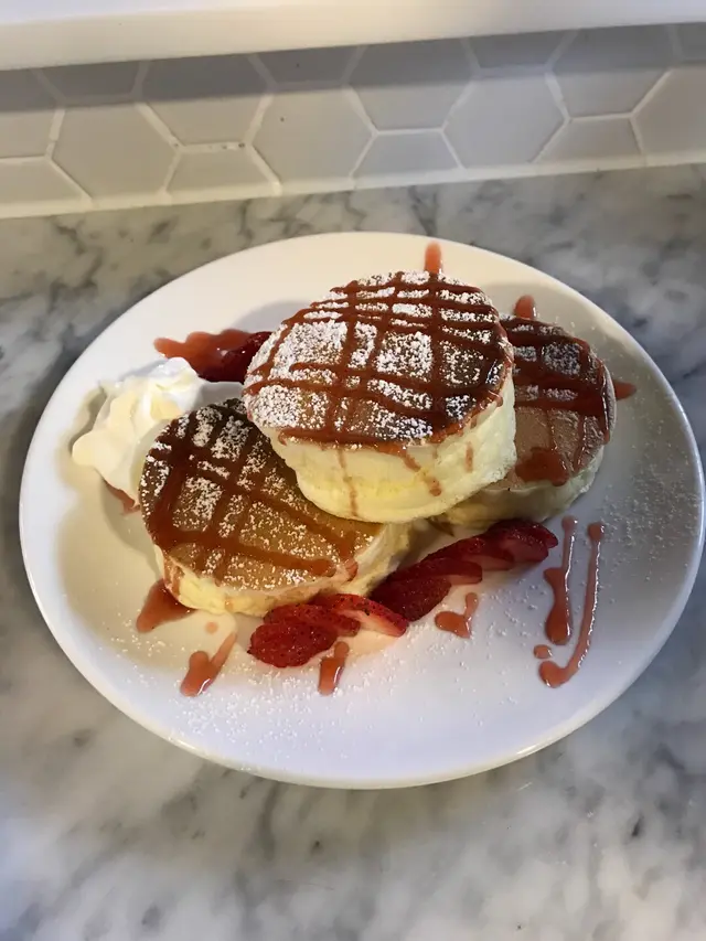 Strawberry Soffule Pancake