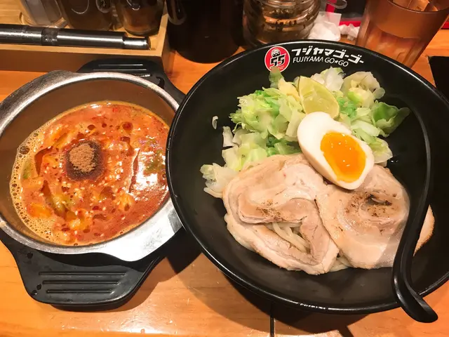 辛辣沾麵(加椰菜)  