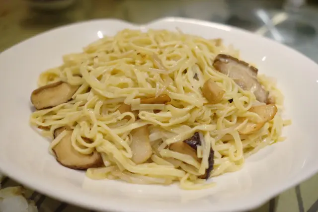 白松露油野菌炆伊麵
