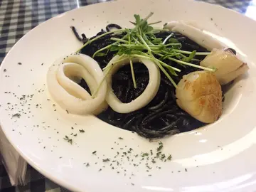 帶子魷魚圈墨汁意大利粉
