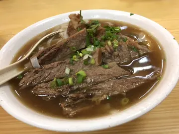 牛腩河粉