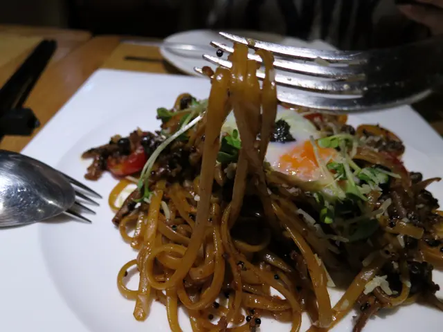 本茹藜麥黑松露溫泉蛋意粉