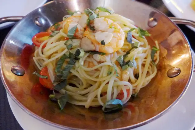 蒜香辣味鮮蝦意粉