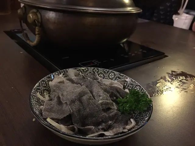 黑牛柏葉