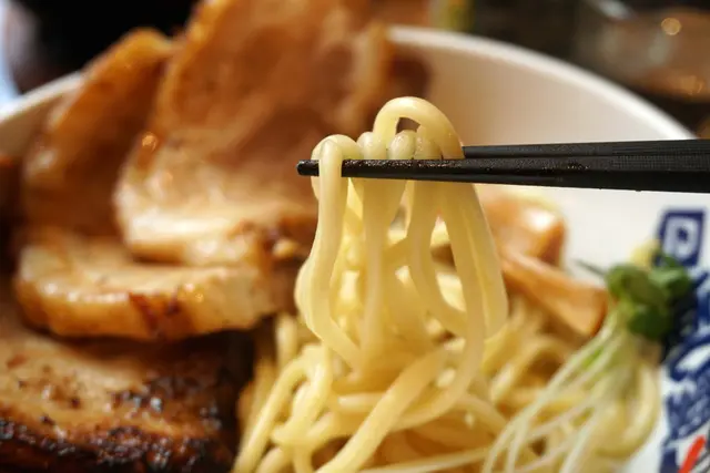 肉盛豚骨魚介沾麵
