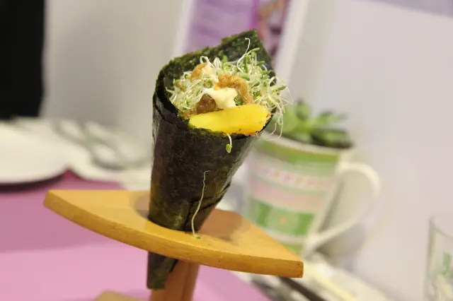 香芒牛油果苜蓿芽手卷