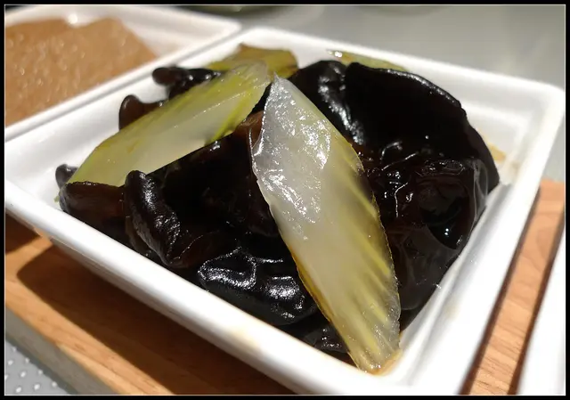 陳醋西芹拌黑木耳