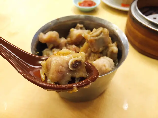 原盅蒸排骨飯