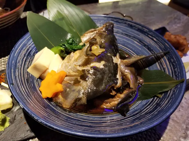 醬油汁煮油甘魚頭