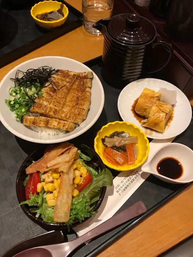 三色鰻魚定食