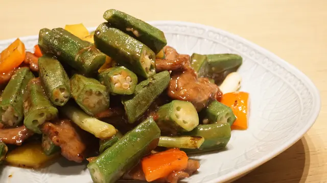 秋葵炒牛肉