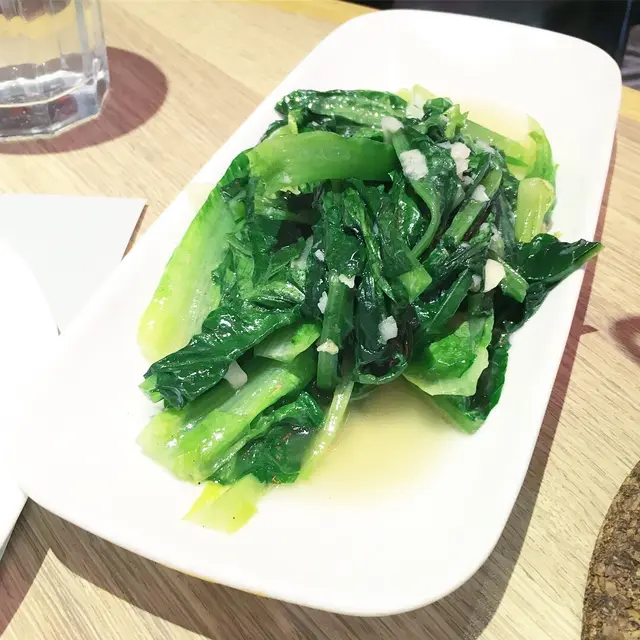 蒜蓉炒油麥菜