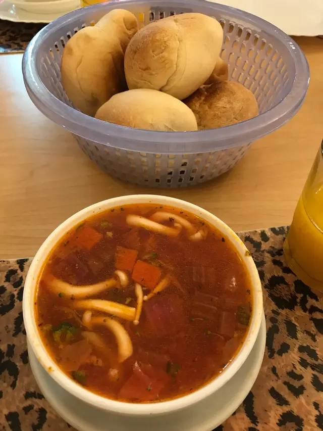 菜湯+麵包