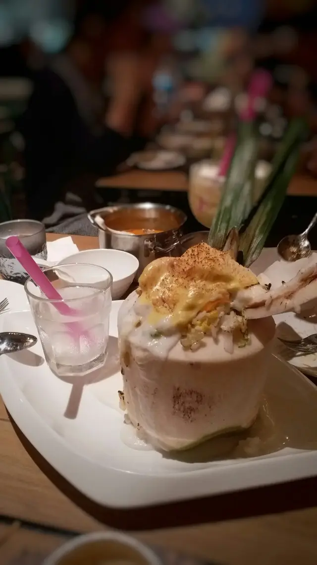 落完單偷聽到「椰青淨4」，原來係限量發售的😲有機會真係要試下，好味道😋