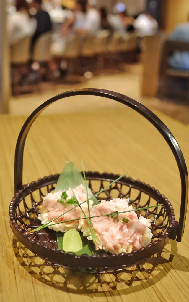 葱吞拿魚腩薄脆