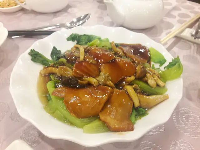 (任點孖寶) 鮑汁海鮑片扒翡翠