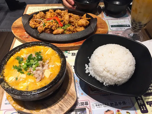 日式蟹粉豆腐鍋配飯