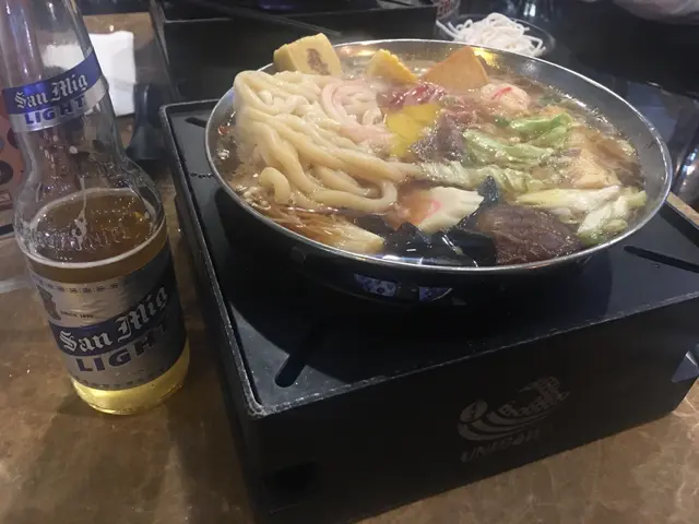 湯底甜甜地，同出面打邊爐既湯底唔同，又特別又好味！