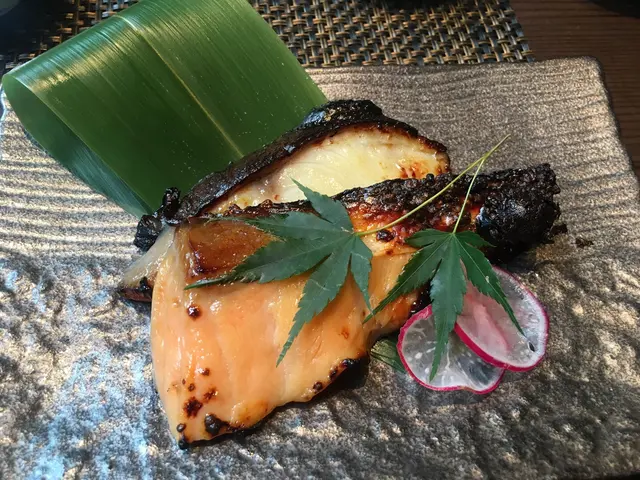 西京燒銀雪魚和三文魚