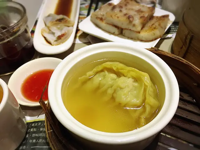 原粒瑤柱湯餃