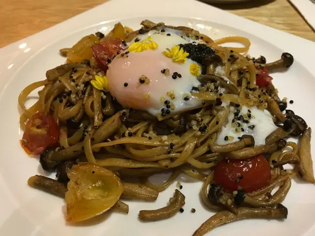 本茹藜麥黑松露溫泉蛋意粉