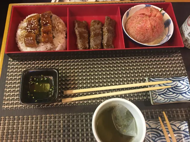 夏日便丼(花)