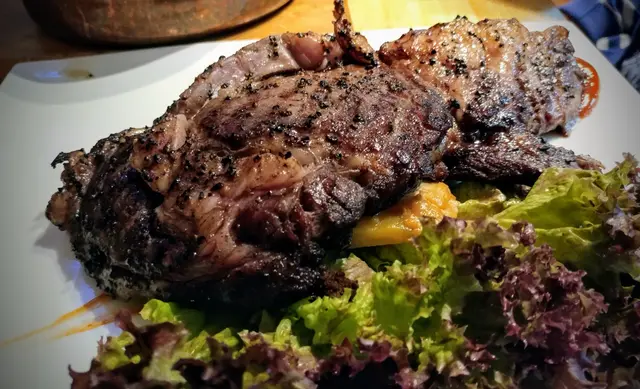 慢煮‧20oz美國安格斯肉眼‧自製意大利羅勒汁‧法式焗忌廉薯