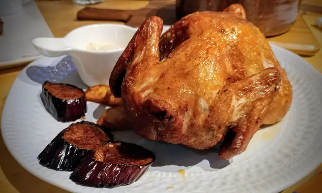 慢煮‧迷迭香烤法國春雞‧香脆薯角‧烤番茄洋蔥