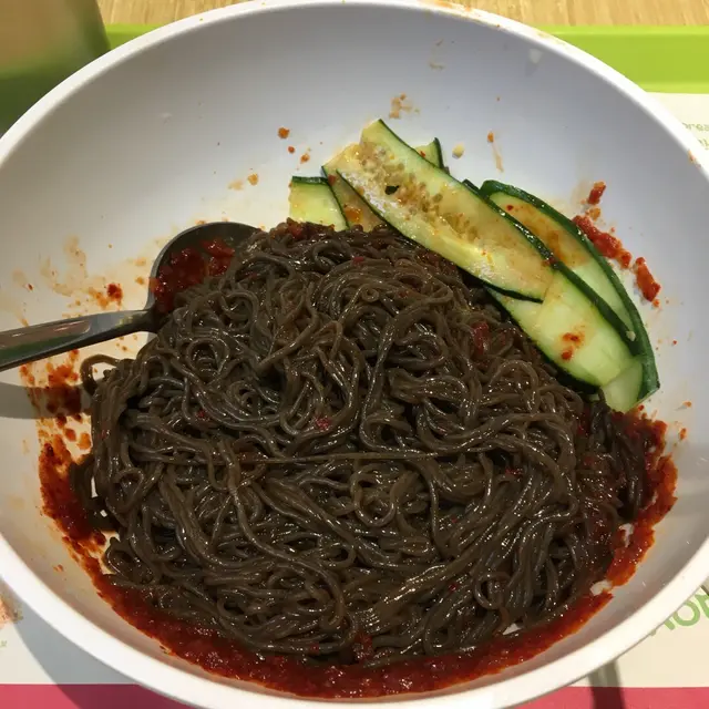 辛辣冷麵  (撈左)