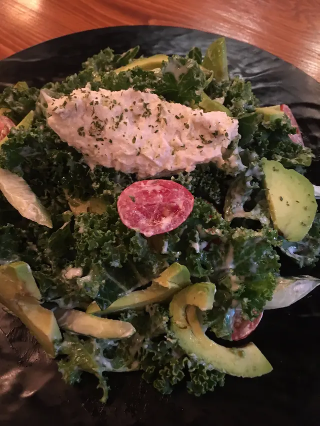 牛油果蟹肉沙律