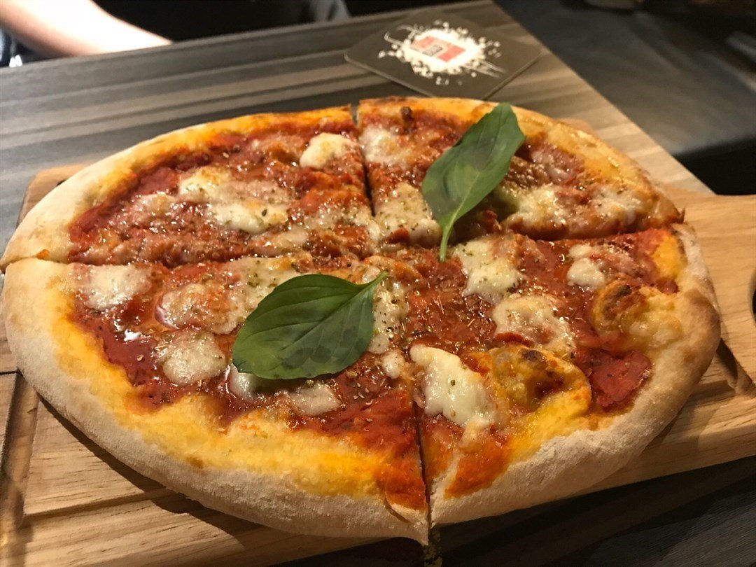 margarita pizza图片