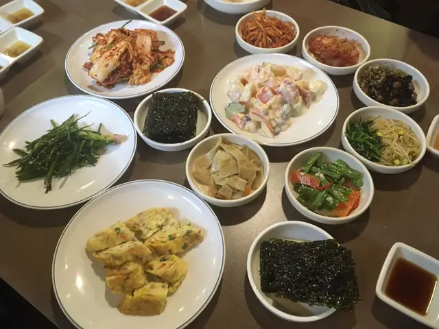 生醃泡菜同蛋卷堅好味﹗